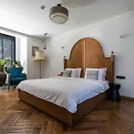 Resort To Be Social House