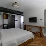Resort To Be Social House *