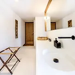 To Be Social House Φετιγιέ