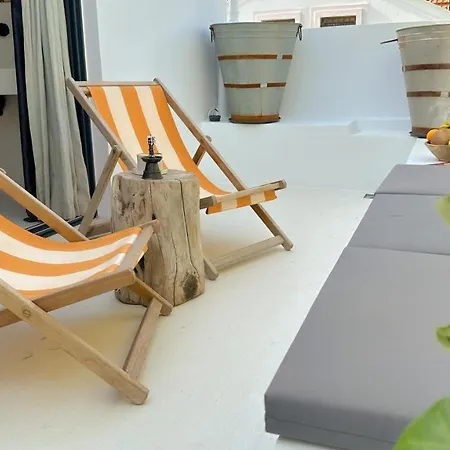 To Be Social House *