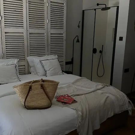 To Be Social House