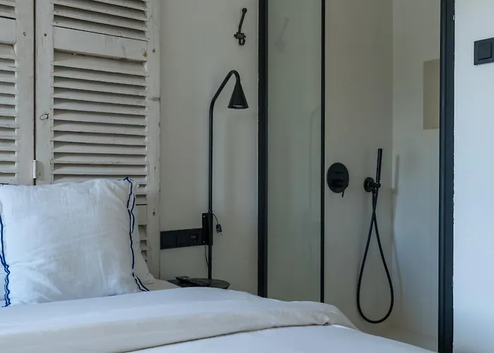 To Be Social House Resort