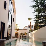 Resort To Be Social House Fethiye