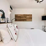 To Be Social House Resort *