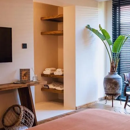 Resort To Be Social House