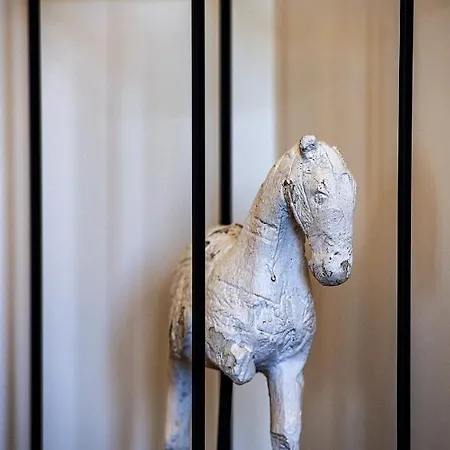 Üdülőközpont To Be Social House