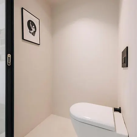 To Be Social House * Φετιγιέ