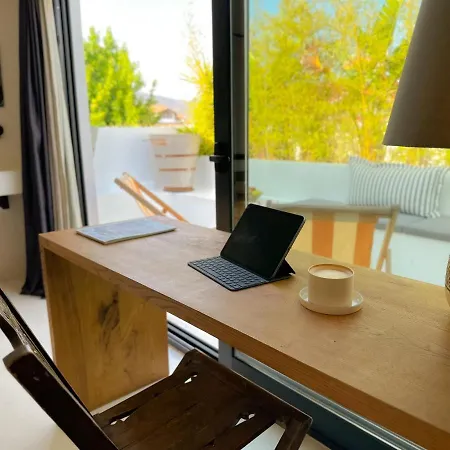 To Be Social House Resort *