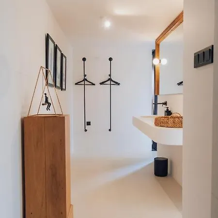 Resort To Be Social House