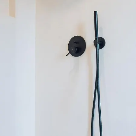 To Be Social House *