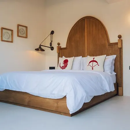 To Be Social House Resort *