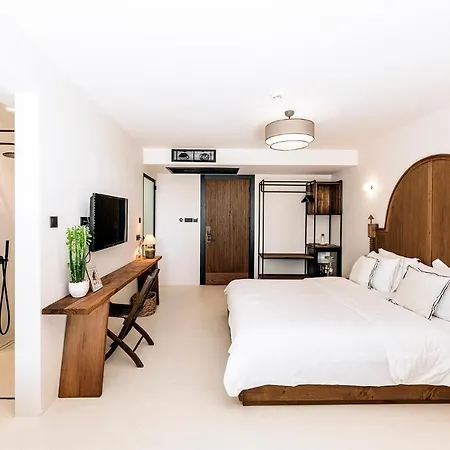 To Be Social House Resort *