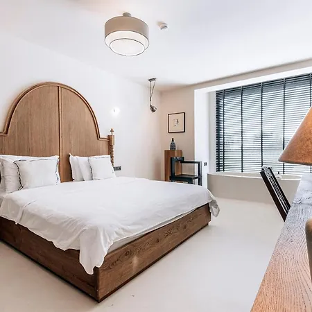 Resort To Be Social House