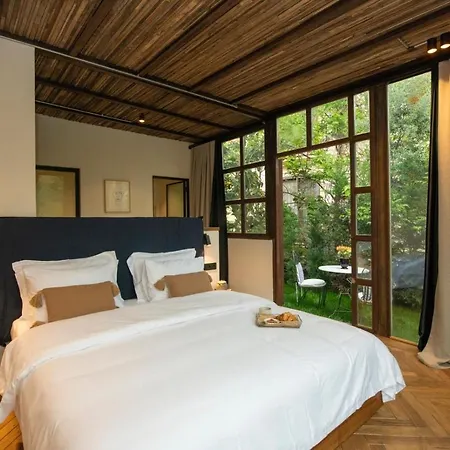 Resort To Be Social House *